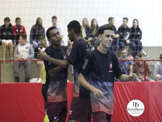
<a style='margin-left: 5px;' class='btn btn-xs btn-social btn-facebook' href='https://www.facebook.com/sharer/sharer.php?u=https://www.boladovale.com.br/imgs/800-800-90/conteudo/fotos/1868/img5964.jpg' rel='popup' data-width='500' data-height='400'><i class='fa fa-facebook'></i>Compartilhar <span class='hidden-xs'>no Facebook</span>
</a> 
<a class='btn btn-default btn-xs' target='_blank' href='imgs/800-800-90/conteudo/fotos/1868/img5964.jpg'>
<span class='glyphicon glyphicon-cloud-download'></span> Salvar
</a> 
<span></span>