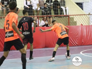 
<a style='margin-left: 5px;' class='btn btn-xs btn-social btn-facebook' href='https://www.facebook.com/sharer/sharer.php?u=https://www.boladovale.com.br/imgs/800-800-90/conteudo/fotos/1868/img5982.jpg' rel='popup' data-width='500' data-height='400'><i class='fa fa-facebook'></i>Compartilhar <span class='hidden-xs'>no Facebook</span>
</a> 
<a class='btn btn-default btn-xs' target='_blank' href='imgs/800-800-90/conteudo/fotos/1868/img5982.jpg'>
<span class='glyphicon glyphicon-cloud-download'></span> Salvar
</a> 
<span></span>