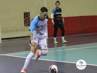 
<a style='margin-left: 5px;' class='btn btn-xs btn-social btn-facebook' href='https://www.facebook.com/sharer/sharer.php?u=https://www.boladovale.com.br/imgs/800-800-90/conteudo/fotos/1869/img6215.jpg' rel='popup' data-width='500' data-height='400'><i class='fa fa-facebook'></i>Compartilhar <span class='hidden-xs'>no Facebook</span>
</a> 
<a class='btn btn-default btn-xs' target='_blank' href='imgs/800-800-90/conteudo/fotos/1869/img6215.jpg'>
<span class='glyphicon glyphicon-cloud-download'></span> Salvar
</a> 
<span></span>