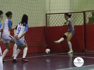 
<a style='margin-left: 5px;' class='btn btn-xs btn-social btn-facebook' href='https://www.facebook.com/sharer/sharer.php?u=https://www.boladovale.com.br/imgs/800-800-90/conteudo/fotos/1869/img6225.jpg' rel='popup' data-width='500' data-height='400'><i class='fa fa-facebook'></i>Compartilhar <span class='hidden-xs'>no Facebook</span>
</a> 
<a class='btn btn-default btn-xs' target='_blank' href='imgs/800-800-90/conteudo/fotos/1869/img6225.jpg'>
<span class='glyphicon glyphicon-cloud-download'></span> Salvar
</a> 
<span></span>