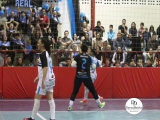 
<a style='margin-left: 5px;' class='btn btn-xs btn-social btn-facebook' href='https://www.facebook.com/sharer/sharer.php?u=https://www.boladovale.com.br/imgs/800-800-90/conteudo/fotos/1869/img6318.jpg' rel='popup' data-width='500' data-height='400'><i class='fa fa-facebook'></i>Compartilhar <span class='hidden-xs'>no Facebook</span>
</a> 
<a class='btn btn-default btn-xs' target='_blank' href='imgs/800-800-90/conteudo/fotos/1869/img6318.jpg'>
<span class='glyphicon glyphicon-cloud-download'></span> Salvar
</a> 
<span></span>