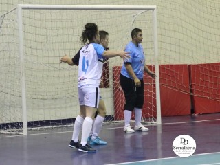 
<a style='margin-left: 5px;' class='btn btn-xs btn-social btn-facebook' href='https://www.facebook.com/sharer/sharer.php?u=https://www.boladovale.com.br/imgs/800-800-90/conteudo/fotos/1869/img6328.jpg' rel='popup' data-width='500' data-height='400'><i class='fa fa-facebook'></i>Compartilhar <span class='hidden-xs'>no Facebook</span>
</a> 
<a class='btn btn-default btn-xs' target='_blank' href='imgs/800-800-90/conteudo/fotos/1869/img6328.jpg'>
<span class='glyphicon glyphicon-cloud-download'></span> Salvar
</a> 
<span></span>