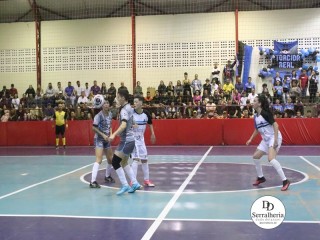 
<a style='margin-left: 5px;' class='btn btn-xs btn-social btn-facebook' href='https://www.facebook.com/sharer/sharer.php?u=https://www.boladovale.com.br/imgs/800-800-90/conteudo/fotos/1869/img6341.jpg' rel='popup' data-width='500' data-height='400'><i class='fa fa-facebook'></i>Compartilhar <span class='hidden-xs'>no Facebook</span>
</a> 
<a class='btn btn-default btn-xs' target='_blank' href='imgs/800-800-90/conteudo/fotos/1869/img6341.jpg'>
<span class='glyphicon glyphicon-cloud-download'></span> Salvar
</a> 
<span></span>