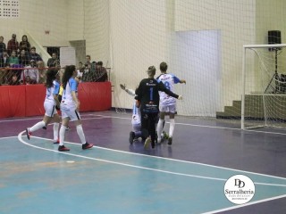 
<a style='margin-left: 5px;' class='btn btn-xs btn-social btn-facebook' href='https://www.facebook.com/sharer/sharer.php?u=https://www.boladovale.com.br/imgs/800-800-90/conteudo/fotos/1869/img6344.jpg' rel='popup' data-width='500' data-height='400'><i class='fa fa-facebook'></i>Compartilhar <span class='hidden-xs'>no Facebook</span>
</a> 
<a class='btn btn-default btn-xs' target='_blank' href='imgs/800-800-90/conteudo/fotos/1869/img6344.jpg'>
<span class='glyphicon glyphicon-cloud-download'></span> Salvar
</a> 
<span></span>