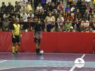 
<a style='margin-left: 5px;' class='btn btn-xs btn-social btn-facebook' href='https://www.facebook.com/sharer/sharer.php?u=https://www.boladovale.com.br/imgs/800-800-90/conteudo/fotos/1870/img6524.jpg' rel='popup' data-width='500' data-height='400'><i class='fa fa-facebook'></i>Compartilhar <span class='hidden-xs'>no Facebook</span>
</a> 
<a class='btn btn-default btn-xs' target='_blank' href='imgs/800-800-90/conteudo/fotos/1870/img6524.jpg'>
<span class='glyphicon glyphicon-cloud-download'></span> Salvar
</a> 
<span></span>