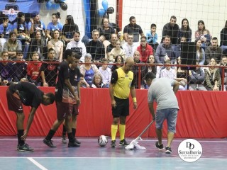 
<a style='margin-left: 5px;' class='btn btn-xs btn-social btn-facebook' href='https://www.facebook.com/sharer/sharer.php?u=https://www.boladovale.com.br/imgs/800-800-90/conteudo/fotos/1870/img6558.jpg' rel='popup' data-width='500' data-height='400'><i class='fa fa-facebook'></i>Compartilhar <span class='hidden-xs'>no Facebook</span>
</a> 
<a class='btn btn-default btn-xs' target='_blank' href='imgs/800-800-90/conteudo/fotos/1870/img6558.jpg'>
<span class='glyphicon glyphicon-cloud-download'></span> Salvar
</a> 
<span></span>