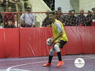 
<a style='margin-left: 5px;' class='btn btn-xs btn-social btn-facebook' href='https://www.facebook.com/sharer/sharer.php?u=https://www.boladovale.com.br/imgs/800-800-90/conteudo/fotos/1870/img6627.jpg' rel='popup' data-width='500' data-height='400'><i class='fa fa-facebook'></i>Compartilhar <span class='hidden-xs'>no Facebook</span>
</a> 
<a class='btn btn-default btn-xs' target='_blank' href='imgs/800-800-90/conteudo/fotos/1870/img6627.jpg'>
<span class='glyphicon glyphicon-cloud-download'></span> Salvar
</a> 
<span></span>