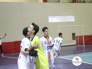 
<a style='margin-left: 5px;' class='btn btn-xs btn-social btn-facebook' href='https://www.facebook.com/sharer/sharer.php?u=https://www.boladovale.com.br/imgs/800-800-90/conteudo/fotos/1870/img6669.jpg' rel='popup' data-width='500' data-height='400'><i class='fa fa-facebook'></i>Compartilhar <span class='hidden-xs'>no Facebook</span>
</a> 
<a class='btn btn-default btn-xs' target='_blank' href='imgs/800-800-90/conteudo/fotos/1870/img6669.jpg'>
<span class='glyphicon glyphicon-cloud-download'></span> Salvar
</a> 
<span></span>