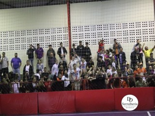 
<a style='margin-left: 5px;' class='btn btn-xs btn-social btn-facebook' href='https://www.facebook.com/sharer/sharer.php?u=https://www.boladovale.com.br/imgs/800-800-90/conteudo/fotos/1870/img6683.jpg' rel='popup' data-width='500' data-height='400'><i class='fa fa-facebook'></i>Compartilhar <span class='hidden-xs'>no Facebook</span>
</a> 
<a class='btn btn-default btn-xs' target='_blank' href='imgs/800-800-90/conteudo/fotos/1870/img6683.jpg'>
<span class='glyphicon glyphicon-cloud-download'></span> Salvar
</a> 
<span></span>