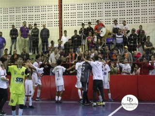 
<a style='margin-left: 5px;' class='btn btn-xs btn-social btn-facebook' href='https://www.facebook.com/sharer/sharer.php?u=https://www.boladovale.com.br/imgs/800-800-90/conteudo/fotos/1870/img6715.jpg' rel='popup' data-width='500' data-height='400'><i class='fa fa-facebook'></i>Compartilhar <span class='hidden-xs'>no Facebook</span>
</a> 
<a class='btn btn-default btn-xs' target='_blank' href='imgs/800-800-90/conteudo/fotos/1870/img6715.jpg'>
<span class='glyphicon glyphicon-cloud-download'></span> Salvar
</a> 
<span></span>