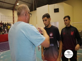 
<a style='margin-left: 5px;' class='btn btn-xs btn-social btn-facebook' href='https://www.facebook.com/sharer/sharer.php?u=https://www.boladovale.com.br/imgs/800-800-90/conteudo/fotos/1871/img6751.jpg' rel='popup' data-width='500' data-height='400'><i class='fa fa-facebook'></i>Compartilhar <span class='hidden-xs'>no Facebook</span>
</a> 
<a class='btn btn-default btn-xs' target='_blank' href='imgs/800-800-90/conteudo/fotos/1871/img6751.jpg'>
<span class='glyphicon glyphicon-cloud-download'></span> Salvar
</a> 
<span></span>