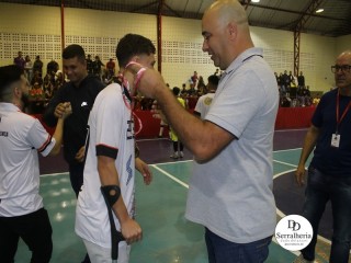 
<a style='margin-left: 5px;' class='btn btn-xs btn-social btn-facebook' href='https://www.facebook.com/sharer/sharer.php?u=https://www.boladovale.com.br/imgs/800-800-90/conteudo/fotos/1871/img6779.jpg' rel='popup' data-width='500' data-height='400'><i class='fa fa-facebook'></i>Compartilhar <span class='hidden-xs'>no Facebook</span>
</a> 
<a class='btn btn-default btn-xs' target='_blank' href='imgs/800-800-90/conteudo/fotos/1871/img6779.jpg'>
<span class='glyphicon glyphicon-cloud-download'></span> Salvar
</a> 
<span></span>