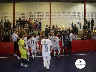 
<a style='margin-left: 5px;' class='btn btn-xs btn-social btn-facebook' href='https://www.facebook.com/sharer/sharer.php?u=https://www.boladovale.com.br/imgs/800-800-90/conteudo/fotos/1871/img6786.jpg' rel='popup' data-width='500' data-height='400'><i class='fa fa-facebook'></i>Compartilhar <span class='hidden-xs'>no Facebook</span>
</a> 
<a class='btn btn-default btn-xs' target='_blank' href='imgs/800-800-90/conteudo/fotos/1871/img6786.jpg'>
<span class='glyphicon glyphicon-cloud-download'></span> Salvar
</a> 
<span></span>