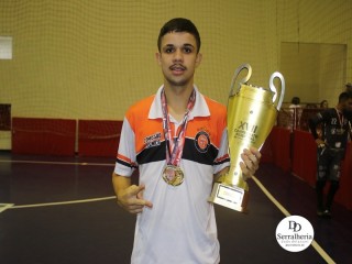 
<a style='margin-left: 5px;' class='btn btn-xs btn-social btn-facebook' href='https://www.facebook.com/sharer/sharer.php?u=https://www.boladovale.com.br/imgs/800-800-90/conteudo/fotos/1871/img6838.jpg' rel='popup' data-width='500' data-height='400'><i class='fa fa-facebook'></i>Compartilhar <span class='hidden-xs'>no Facebook</span>
</a> 
<a class='btn btn-default btn-xs' target='_blank' href='imgs/800-800-90/conteudo/fotos/1871/img6838.jpg'>
<span class='glyphicon glyphicon-cloud-download'></span> Salvar
</a> 
<span></span>