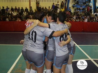 
<a style='margin-left: 5px;' class='btn btn-xs btn-social btn-facebook' href='https://www.facebook.com/sharer/sharer.php?u=https://www.boladovale.com.br/imgs/800-800-90/conteudo/fotos/1872/img6400.jpg' rel='popup' data-width='500' data-height='400'><i class='fa fa-facebook'></i>Compartilhar <span class='hidden-xs'>no Facebook</span>
</a> 
<a class='btn btn-default btn-xs' target='_blank' href='imgs/800-800-90/conteudo/fotos/1872/img6400.jpg'>
<span class='glyphicon glyphicon-cloud-download'></span> Salvar
</a> 
<span></span>