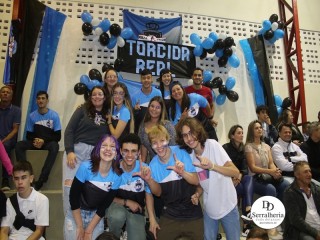 
<a style='margin-left: 5px;' class='btn btn-xs btn-social btn-facebook' href='https://www.facebook.com/sharer/sharer.php?u=https://www.boladovale.com.br/imgs/800-800-90/conteudo/fotos/1872/img6438.jpg' rel='popup' data-width='500' data-height='400'><i class='fa fa-facebook'></i>Compartilhar <span class='hidden-xs'>no Facebook</span>
</a> 
<a class='btn btn-default btn-xs' target='_blank' href='imgs/800-800-90/conteudo/fotos/1872/img6438.jpg'>
<span class='glyphicon glyphicon-cloud-download'></span> Salvar
</a> 
<span></span>