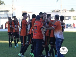 
<a style='margin-left: 5px;' class='btn btn-xs btn-social btn-facebook' href='https://www.facebook.com/sharer/sharer.php?u=https://www.boladovale.com.br/imgs/800-800-90/conteudo/fotos/1873/img7043.jpg' rel='popup' data-width='500' data-height='400'><i class='fa fa-facebook'></i>Compartilhar <span class='hidden-xs'>no Facebook</span>
</a> 
<a class='btn btn-default btn-xs' target='_blank' href='imgs/800-800-90/conteudo/fotos/1873/img7043.jpg'>
<span class='glyphicon glyphicon-cloud-download'></span> Salvar
</a> 
<span></span>