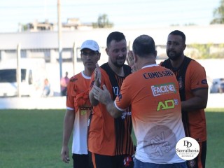 
<a style='margin-left: 5px;' class='btn btn-xs btn-social btn-facebook' href='https://www.facebook.com/sharer/sharer.php?u=https://www.boladovale.com.br/imgs/800-800-90/conteudo/fotos/1873/img7053.jpg' rel='popup' data-width='500' data-height='400'><i class='fa fa-facebook'></i>Compartilhar <span class='hidden-xs'>no Facebook</span>
</a> 
<a class='btn btn-default btn-xs' target='_blank' href='imgs/800-800-90/conteudo/fotos/1873/img7053.jpg'>
<span class='glyphicon glyphicon-cloud-download'></span> Salvar
</a> 
<span></span>