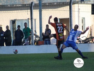 
<a style='margin-left: 5px;' class='btn btn-xs btn-social btn-facebook' href='https://www.facebook.com/sharer/sharer.php?u=https://www.boladovale.com.br/imgs/800-800-90/conteudo/fotos/1873/img7079.jpg' rel='popup' data-width='500' data-height='400'><i class='fa fa-facebook'></i>Compartilhar <span class='hidden-xs'>no Facebook</span>
</a> 
<a class='btn btn-default btn-xs' target='_blank' href='imgs/800-800-90/conteudo/fotos/1873/img7079.jpg'>
<span class='glyphicon glyphicon-cloud-download'></span> Salvar
</a> 
<span></span>