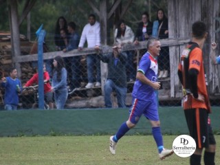 
<a style='margin-left: 5px;' class='btn btn-xs btn-social btn-facebook' href='https://www.facebook.com/sharer/sharer.php?u=https://www.boladovale.com.br/imgs/800-800-90/conteudo/fotos/1876/img7705.jpg' rel='popup' data-width='500' data-height='400'><i class='fa fa-facebook'></i>Compartilhar <span class='hidden-xs'>no Facebook</span>
</a> 
<a class='btn btn-default btn-xs' target='_blank' href='imgs/800-800-90/conteudo/fotos/1876/img7705.jpg'>
<span class='glyphicon glyphicon-cloud-download'></span> Salvar
</a> 
<span></span>