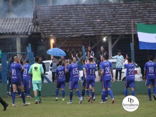 
<a style='margin-left: 5px;' class='btn btn-xs btn-social btn-facebook' href='https://www.facebook.com/sharer/sharer.php?u=https://www.boladovale.com.br/imgs/800-800-90/conteudo/fotos/1876/img7722.jpg' rel='popup' data-width='500' data-height='400'><i class='fa fa-facebook'></i>Compartilhar <span class='hidden-xs'>no Facebook</span>
</a> 
<a class='btn btn-default btn-xs' target='_blank' href='imgs/800-800-90/conteudo/fotos/1876/img7722.jpg'>
<span class='glyphicon glyphicon-cloud-download'></span> Salvar
</a> 
<span></span>