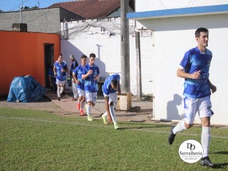 
<a style='margin-left: 5px;' class='btn btn-xs btn-social btn-facebook' href='https://www.facebook.com/sharer/sharer.php?u=https://www.boladovale.com.br/imgs/800-800-90/conteudo/fotos/1877/img8134.jpg' rel='popup' data-width='500' data-height='400'><i class='fa fa-facebook'></i>Compartilhar <span class='hidden-xs'>no Facebook</span>
</a> 
<a class='btn btn-default btn-xs' target='_blank' href='imgs/800-800-90/conteudo/fotos/1877/img8134.jpg'>
<span class='glyphicon glyphicon-cloud-download'></span> Salvar
</a> 
<span></span>