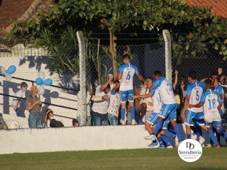 
<a style='margin-left: 5px;' class='btn btn-xs btn-social btn-facebook' href='https://www.facebook.com/sharer/sharer.php?u=https://www.boladovale.com.br/imgs/800-800-90/conteudo/fotos/1877/img8298.jpg' rel='popup' data-width='500' data-height='400'><i class='fa fa-facebook'></i>Compartilhar <span class='hidden-xs'>no Facebook</span>
</a> 
<a class='btn btn-default btn-xs' target='_blank' href='imgs/800-800-90/conteudo/fotos/1877/img8298.jpg'>
<span class='glyphicon glyphicon-cloud-download'></span> Salvar
</a> 
<span></span>