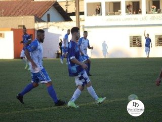 
<a style='margin-left: 5px;' class='btn btn-xs btn-social btn-facebook' href='https://www.facebook.com/sharer/sharer.php?u=https://www.boladovale.com.br/imgs/800-800-90/conteudo/fotos/1877/img8340.jpg' rel='popup' data-width='500' data-height='400'><i class='fa fa-facebook'></i>Compartilhar <span class='hidden-xs'>no Facebook</span>
</a> 
<a class='btn btn-default btn-xs' target='_blank' href='imgs/800-800-90/conteudo/fotos/1877/img8340.jpg'>
<span class='glyphicon glyphicon-cloud-download'></span> Salvar
</a> 
<span></span>