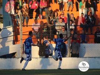 
<a style='margin-left: 5px;' class='btn btn-xs btn-social btn-facebook' href='https://www.facebook.com/sharer/sharer.php?u=https://www.boladovale.com.br/imgs/800-800-90/conteudo/fotos/1877/img8347.jpg' rel='popup' data-width='500' data-height='400'><i class='fa fa-facebook'></i>Compartilhar <span class='hidden-xs'>no Facebook</span>
</a> 
<a class='btn btn-default btn-xs' target='_blank' href='imgs/800-800-90/conteudo/fotos/1877/img8347.jpg'>
<span class='glyphicon glyphicon-cloud-download'></span> Salvar
</a> 
<span></span>