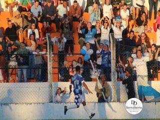 
<a style='margin-left: 5px;' class='btn btn-xs btn-social btn-facebook' href='https://www.facebook.com/sharer/sharer.php?u=https://www.boladovale.com.br/imgs/800-800-90/conteudo/fotos/1877/img8349.jpg' rel='popup' data-width='500' data-height='400'><i class='fa fa-facebook'></i>Compartilhar <span class='hidden-xs'>no Facebook</span>
</a> 
<a class='btn btn-default btn-xs' target='_blank' href='imgs/800-800-90/conteudo/fotos/1877/img8349.jpg'>
<span class='glyphicon glyphicon-cloud-download'></span> Salvar
</a> 
<span></span>