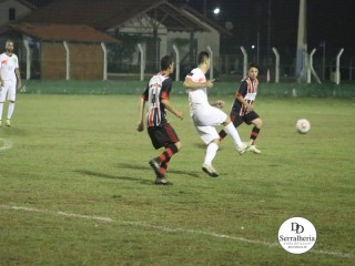 
<a style='margin-left: 5px;' class='btn btn-xs btn-social btn-facebook' href='https://www.facebook.com/sharer/sharer.php?u=https://www.boladovale.com.br/imgs/800-800-90/conteudo/fotos/1879/img8445.jpg' rel='popup' data-width='500' data-height='400'><i class='fa fa-facebook'></i>Compartilhar <span class='hidden-xs'>no Facebook</span>
</a> 
<a class='btn btn-default btn-xs' target='_blank' href='imgs/800-800-90/conteudo/fotos/1879/img8445.jpg'>
<span class='glyphicon glyphicon-cloud-download'></span> Salvar
</a> 
<span></span>