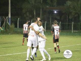 
<a style='margin-left: 5px;' class='btn btn-xs btn-social btn-facebook' href='https://www.facebook.com/sharer/sharer.php?u=https://www.boladovale.com.br/imgs/800-800-90/conteudo/fotos/1879/img8446.jpg' rel='popup' data-width='500' data-height='400'><i class='fa fa-facebook'></i>Compartilhar <span class='hidden-xs'>no Facebook</span>
</a> 
<a class='btn btn-default btn-xs' target='_blank' href='imgs/800-800-90/conteudo/fotos/1879/img8446.jpg'>
<span class='glyphicon glyphicon-cloud-download'></span> Salvar
</a> 
<span></span>
