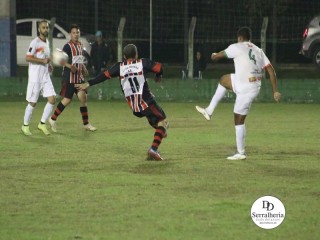 
<a style='margin-left: 5px;' class='btn btn-xs btn-social btn-facebook' href='https://www.facebook.com/sharer/sharer.php?u=https://www.boladovale.com.br/imgs/800-800-90/conteudo/fotos/1879/img8480.jpg' rel='popup' data-width='500' data-height='400'><i class='fa fa-facebook'></i>Compartilhar <span class='hidden-xs'>no Facebook</span>
</a> 
<a class='btn btn-default btn-xs' target='_blank' href='imgs/800-800-90/conteudo/fotos/1879/img8480.jpg'>
<span class='glyphicon glyphicon-cloud-download'></span> Salvar
</a> 
<span></span>