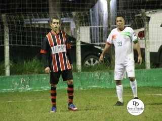 
<a style='margin-left: 5px;' class='btn btn-xs btn-social btn-facebook' href='https://www.facebook.com/sharer/sharer.php?u=https://www.boladovale.com.br/imgs/800-800-90/conteudo/fotos/1879/img8577.jpg' rel='popup' data-width='500' data-height='400'><i class='fa fa-facebook'></i>Compartilhar <span class='hidden-xs'>no Facebook</span>
</a> 
<a class='btn btn-default btn-xs' target='_blank' href='imgs/800-800-90/conteudo/fotos/1879/img8577.jpg'>
<span class='glyphicon glyphicon-cloud-download'></span> Salvar
</a> 
<span></span>