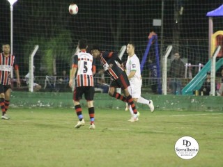 
<a style='margin-left: 5px;' class='btn btn-xs btn-social btn-facebook' href='https://www.facebook.com/sharer/sharer.php?u=https://www.boladovale.com.br/imgs/800-800-90/conteudo/fotos/1879/img8587.jpg' rel='popup' data-width='500' data-height='400'><i class='fa fa-facebook'></i>Compartilhar <span class='hidden-xs'>no Facebook</span>
</a> 
<a class='btn btn-default btn-xs' target='_blank' href='imgs/800-800-90/conteudo/fotos/1879/img8587.jpg'>
<span class='glyphicon glyphicon-cloud-download'></span> Salvar
</a> 
<span></span>