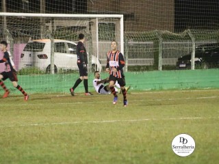 
<a style='margin-left: 5px;' class='btn btn-xs btn-social btn-facebook' href='https://www.facebook.com/sharer/sharer.php?u=https://www.boladovale.com.br/imgs/800-800-90/conteudo/fotos/1879/img8620.jpg' rel='popup' data-width='500' data-height='400'><i class='fa fa-facebook'></i>Compartilhar <span class='hidden-xs'>no Facebook</span>
</a> 
<a class='btn btn-default btn-xs' target='_blank' href='imgs/800-800-90/conteudo/fotos/1879/img8620.jpg'>
<span class='glyphicon glyphicon-cloud-download'></span> Salvar
</a> 
<span></span>