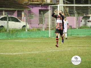 
<a style='margin-left: 5px;' class='btn btn-xs btn-social btn-facebook' href='https://www.facebook.com/sharer/sharer.php?u=https://www.boladovale.com.br/imgs/800-800-90/conteudo/fotos/1879/img8624.jpg' rel='popup' data-width='500' data-height='400'><i class='fa fa-facebook'></i>Compartilhar <span class='hidden-xs'>no Facebook</span>
</a> 
<a class='btn btn-default btn-xs' target='_blank' href='imgs/800-800-90/conteudo/fotos/1879/img8624.jpg'>
<span class='glyphicon glyphicon-cloud-download'></span> Salvar
</a> 
<span></span>