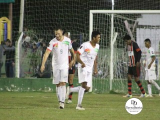 
<a style='margin-left: 5px;' class='btn btn-xs btn-social btn-facebook' href='https://www.facebook.com/sharer/sharer.php?u=https://www.boladovale.com.br/imgs/800-800-90/conteudo/fotos/1879/img8637.jpg' rel='popup' data-width='500' data-height='400'><i class='fa fa-facebook'></i>Compartilhar <span class='hidden-xs'>no Facebook</span>
</a> 
<a class='btn btn-default btn-xs' target='_blank' href='imgs/800-800-90/conteudo/fotos/1879/img8637.jpg'>
<span class='glyphicon glyphicon-cloud-download'></span> Salvar
</a> 
<span></span>