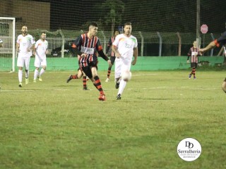 
<a style='margin-left: 5px;' class='btn btn-xs btn-social btn-facebook' href='https://www.facebook.com/sharer/sharer.php?u=https://www.boladovale.com.br/imgs/800-800-90/conteudo/fotos/1879/img8680.jpg' rel='popup' data-width='500' data-height='400'><i class='fa fa-facebook'></i>Compartilhar <span class='hidden-xs'>no Facebook</span>
</a> 
<a class='btn btn-default btn-xs' target='_blank' href='imgs/800-800-90/conteudo/fotos/1879/img8680.jpg'>
<span class='glyphicon glyphicon-cloud-download'></span> Salvar
</a> 
<span></span>