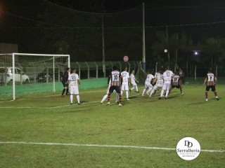 
<a style='margin-left: 5px;' class='btn btn-xs btn-social btn-facebook' href='https://www.facebook.com/sharer/sharer.php?u=https://www.boladovale.com.br/imgs/800-800-90/conteudo/fotos/1879/img8711.jpg' rel='popup' data-width='500' data-height='400'><i class='fa fa-facebook'></i>Compartilhar <span class='hidden-xs'>no Facebook</span>
</a> 
<a class='btn btn-default btn-xs' target='_blank' href='imgs/800-800-90/conteudo/fotos/1879/img8711.jpg'>
<span class='glyphicon glyphicon-cloud-download'></span> Salvar
</a> 
<span></span>