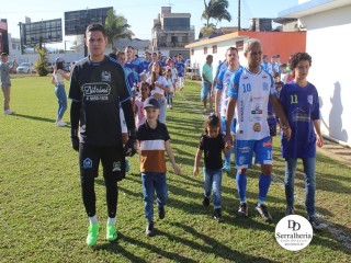 
<a style='margin-left: 5px;' class='btn btn-xs btn-social btn-facebook' href='https://www.facebook.com/sharer/sharer.php?u=https://www.boladovale.com.br/imgs/800-800-90/conteudo/fotos/1880/img8726.jpg' rel='popup' data-width='500' data-height='400'><i class='fa fa-facebook'></i>Compartilhar <span class='hidden-xs'>no Facebook</span>
</a> 
<a class='btn btn-default btn-xs' target='_blank' href='imgs/800-800-90/conteudo/fotos/1880/img8726.jpg'>
<span class='glyphicon glyphicon-cloud-download'></span> Salvar
</a> 
<span></span>