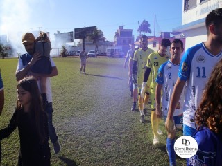 
<a style='margin-left: 5px;' class='btn btn-xs btn-social btn-facebook' href='https://www.facebook.com/sharer/sharer.php?u=https://www.boladovale.com.br/imgs/800-800-90/conteudo/fotos/1880/img8755.jpg' rel='popup' data-width='500' data-height='400'><i class='fa fa-facebook'></i>Compartilhar <span class='hidden-xs'>no Facebook</span>
</a> 
<a class='btn btn-default btn-xs' target='_blank' href='imgs/800-800-90/conteudo/fotos/1880/img8755.jpg'>
<span class='glyphicon glyphicon-cloud-download'></span> Salvar
</a> 
<span></span>