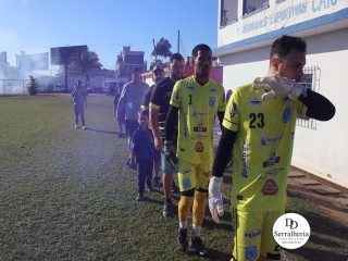 
<a style='margin-left: 5px;' class='btn btn-xs btn-social btn-facebook' href='https://www.facebook.com/sharer/sharer.php?u=https://www.boladovale.com.br/imgs/800-800-90/conteudo/fotos/1880/img8756.jpg' rel='popup' data-width='500' data-height='400'><i class='fa fa-facebook'></i>Compartilhar <span class='hidden-xs'>no Facebook</span>
</a> 
<a class='btn btn-default btn-xs' target='_blank' href='imgs/800-800-90/conteudo/fotos/1880/img8756.jpg'>
<span class='glyphicon glyphicon-cloud-download'></span> Salvar
</a> 
<span></span>