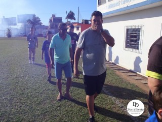 
<a style='margin-left: 5px;' class='btn btn-xs btn-social btn-facebook' href='https://www.facebook.com/sharer/sharer.php?u=https://www.boladovale.com.br/imgs/800-800-90/conteudo/fotos/1880/img8759.jpg' rel='popup' data-width='500' data-height='400'><i class='fa fa-facebook'></i>Compartilhar <span class='hidden-xs'>no Facebook</span>
</a> 
<a class='btn btn-default btn-xs' target='_blank' href='imgs/800-800-90/conteudo/fotos/1880/img8759.jpg'>
<span class='glyphicon glyphicon-cloud-download'></span> Salvar
</a> 
<span></span>