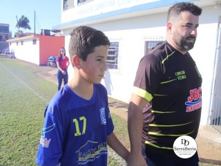 
<a style='margin-left: 5px;' class='btn btn-xs btn-social btn-facebook' href='https://www.facebook.com/sharer/sharer.php?u=https://www.boladovale.com.br/imgs/800-800-90/conteudo/fotos/1880/img8761.jpg' rel='popup' data-width='500' data-height='400'><i class='fa fa-facebook'></i>Compartilhar <span class='hidden-xs'>no Facebook</span>
</a> 
<a class='btn btn-default btn-xs' target='_blank' href='imgs/800-800-90/conteudo/fotos/1880/img8761.jpg'>
<span class='glyphicon glyphicon-cloud-download'></span> Salvar
</a> 
<span></span>