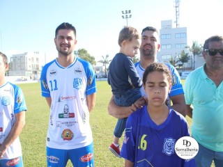 
<a style='margin-left: 5px;' class='btn btn-xs btn-social btn-facebook' href='https://www.facebook.com/sharer/sharer.php?u=https://www.boladovale.com.br/imgs/800-800-90/conteudo/fotos/1880/img8770.jpg' rel='popup' data-width='500' data-height='400'><i class='fa fa-facebook'></i>Compartilhar <span class='hidden-xs'>no Facebook</span>
</a> 
<a class='btn btn-default btn-xs' target='_blank' href='imgs/800-800-90/conteudo/fotos/1880/img8770.jpg'>
<span class='glyphicon glyphicon-cloud-download'></span> Salvar
</a> 
<span></span>