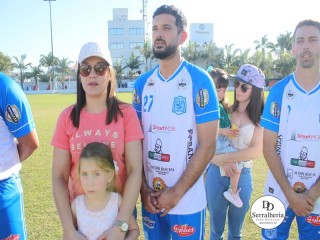 
<a style='margin-left: 5px;' class='btn btn-xs btn-social btn-facebook' href='https://www.facebook.com/sharer/sharer.php?u=https://www.boladovale.com.br/imgs/800-800-90/conteudo/fotos/1880/img8784.jpg' rel='popup' data-width='500' data-height='400'><i class='fa fa-facebook'></i>Compartilhar <span class='hidden-xs'>no Facebook</span>
</a> 
<a class='btn btn-default btn-xs' target='_blank' href='imgs/800-800-90/conteudo/fotos/1880/img8784.jpg'>
<span class='glyphicon glyphicon-cloud-download'></span> Salvar
</a> 
<span></span>