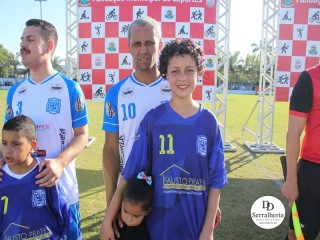 
<a style='margin-left: 5px;' class='btn btn-xs btn-social btn-facebook' href='https://www.facebook.com/sharer/sharer.php?u=https://www.boladovale.com.br/imgs/800-800-90/conteudo/fotos/1880/img8796.jpg' rel='popup' data-width='500' data-height='400'><i class='fa fa-facebook'></i>Compartilhar <span class='hidden-xs'>no Facebook</span>
</a> 
<a class='btn btn-default btn-xs' target='_blank' href='imgs/800-800-90/conteudo/fotos/1880/img8796.jpg'>
<span class='glyphicon glyphicon-cloud-download'></span> Salvar
</a> 
<span></span>