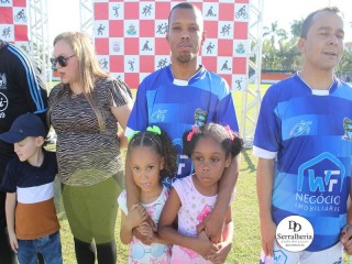 
<a style='margin-left: 5px;' class='btn btn-xs btn-social btn-facebook' href='https://www.facebook.com/sharer/sharer.php?u=https://www.boladovale.com.br/imgs/800-800-90/conteudo/fotos/1880/img8802.jpg' rel='popup' data-width='500' data-height='400'><i class='fa fa-facebook'></i>Compartilhar <span class='hidden-xs'>no Facebook</span>
</a> 
<a class='btn btn-default btn-xs' target='_blank' href='imgs/800-800-90/conteudo/fotos/1880/img8802.jpg'>
<span class='glyphicon glyphicon-cloud-download'></span> Salvar
</a> 
<span></span>