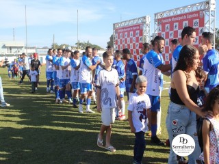 
<a style='margin-left: 5px;' class='btn btn-xs btn-social btn-facebook' href='https://www.facebook.com/sharer/sharer.php?u=https://www.boladovale.com.br/imgs/800-800-90/conteudo/fotos/1880/img8836.jpg' rel='popup' data-width='500' data-height='400'><i class='fa fa-facebook'></i>Compartilhar <span class='hidden-xs'>no Facebook</span>
</a> 
<a class='btn btn-default btn-xs' target='_blank' href='imgs/800-800-90/conteudo/fotos/1880/img8836.jpg'>
<span class='glyphicon glyphicon-cloud-download'></span> Salvar
</a> 
<span></span>